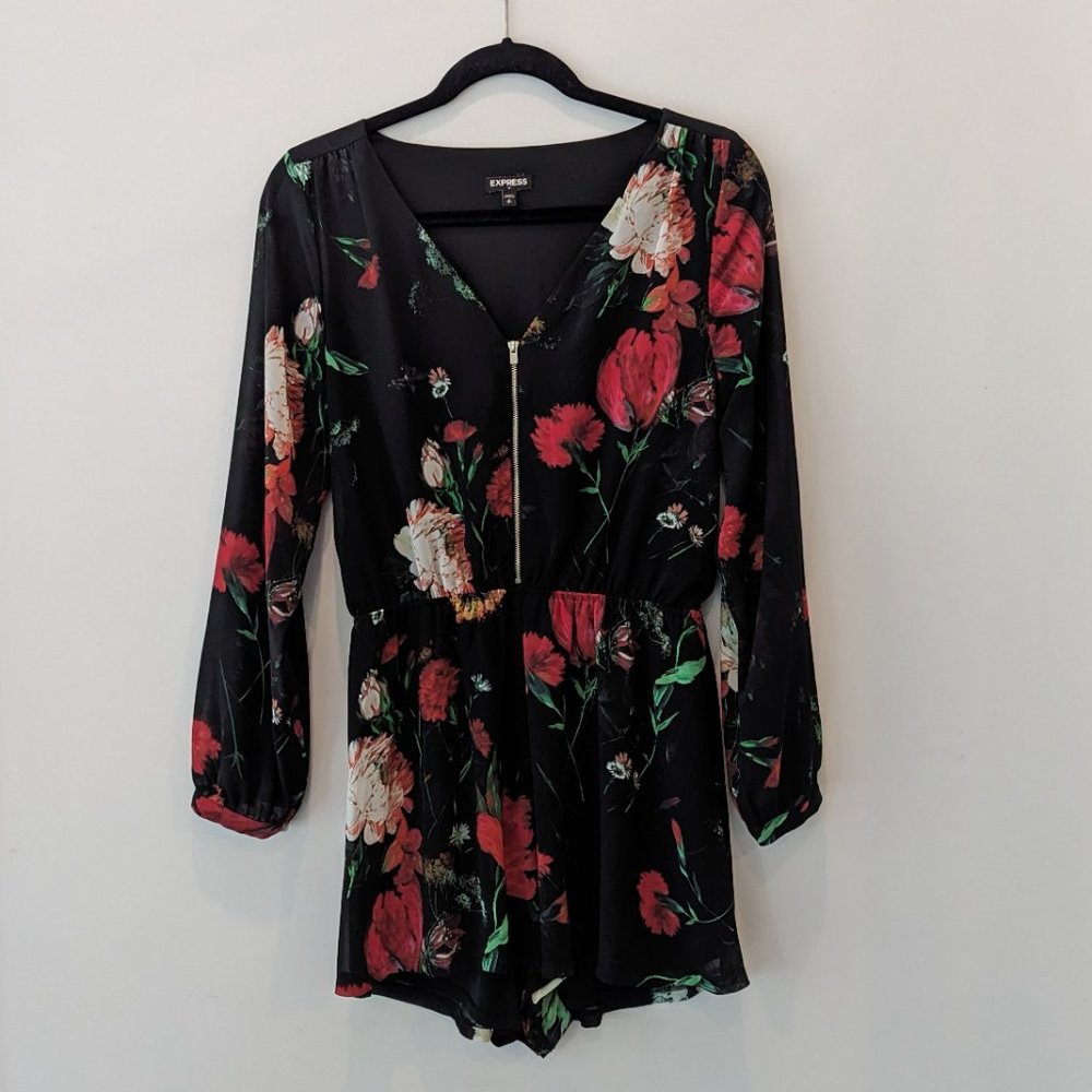 Express Long Sleeve Romper Size Small